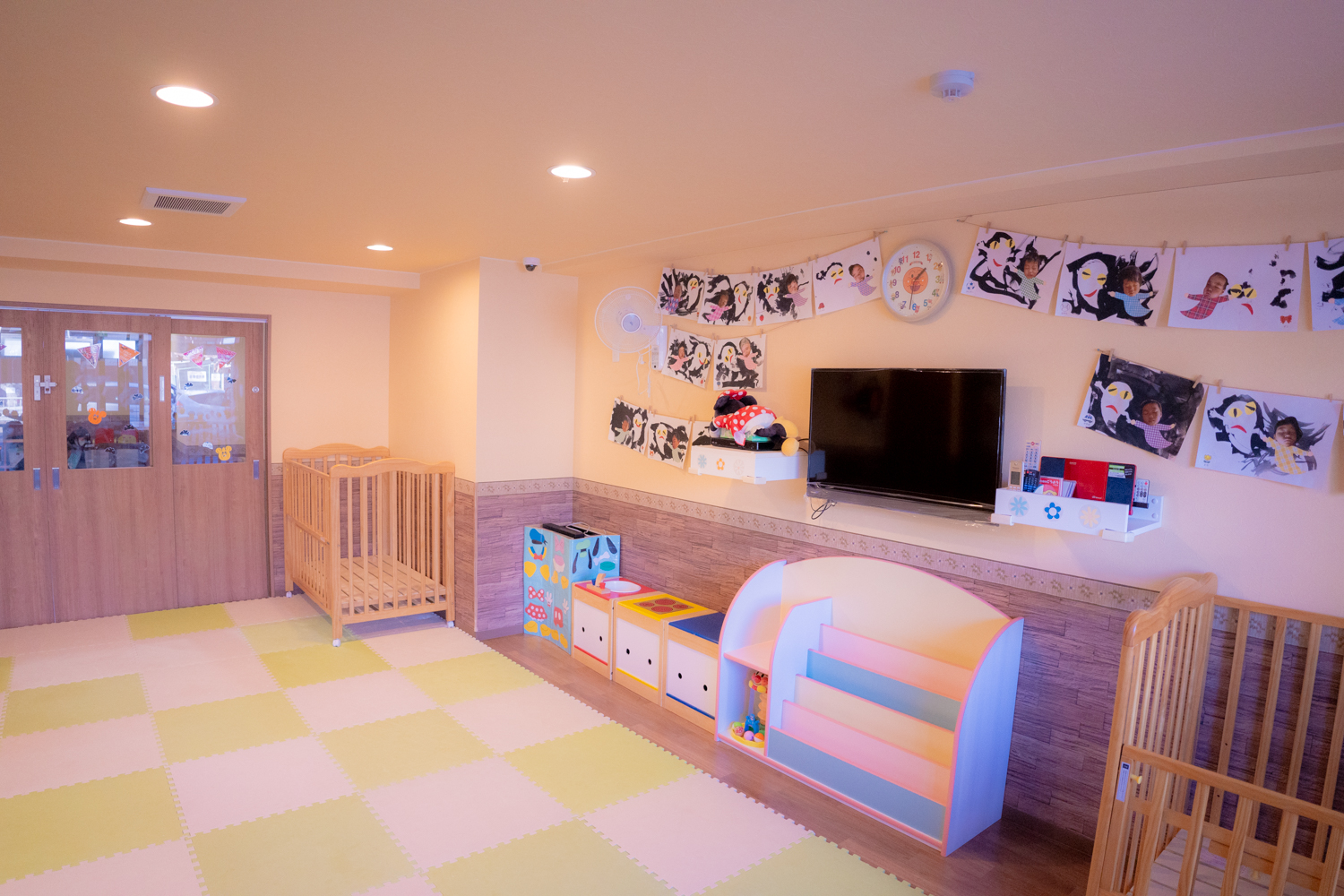 すくすくnursery 阿由知通 - 特定非営利活動法人 幸の華